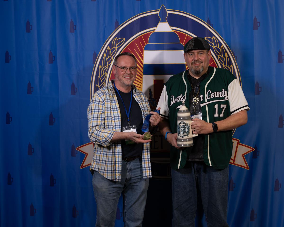 Brian Street and Chris Bart win a stein at Bluebonnet 2025
